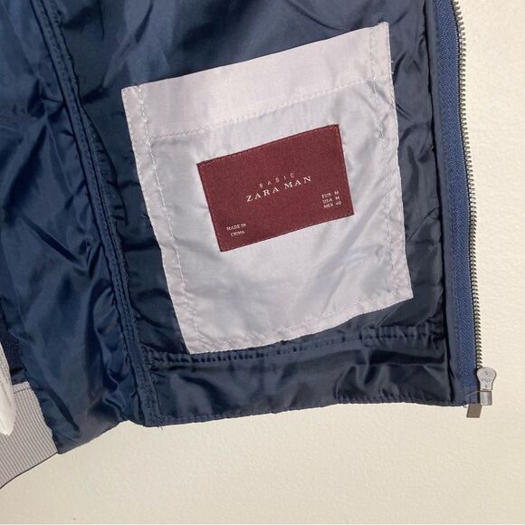 Zara Men's Medium Navy Quilted Vest - Picture 8 of 8